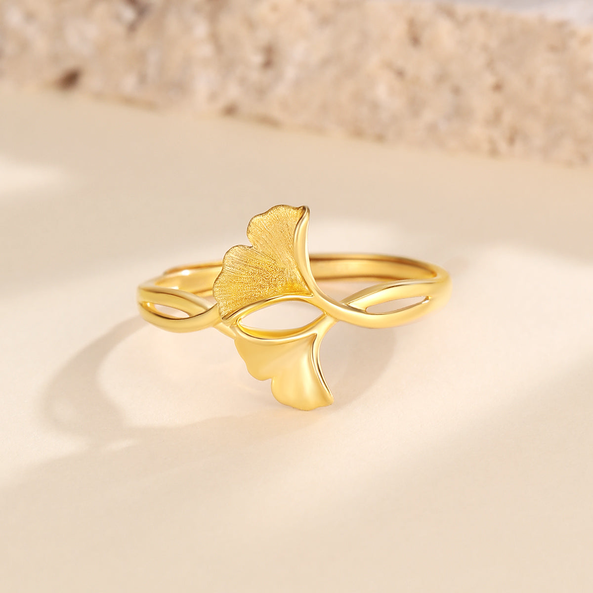 Bague ajustable exquise en or 18 carats avec feuille de ginkgo pour elle – Un cadeau de haute joaillerie inspiré de la nature