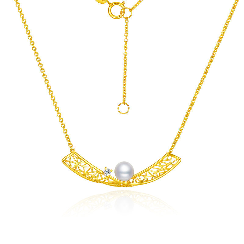 SUNFEEL's 18K Gold Diamond and Pearl Smiling Face Pendant Necklace: A Radiant Gift for Your Sweetheart
